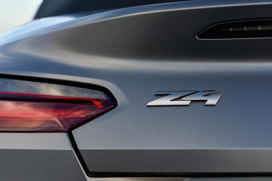 Логотип BMW Z4 M40i (G29) 2019 года  (ZA) (фото 24 из 31)